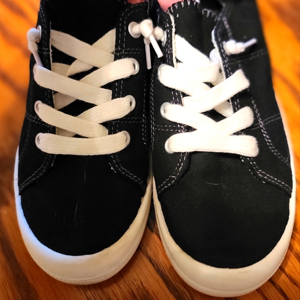 Madden womens fashion sneakers